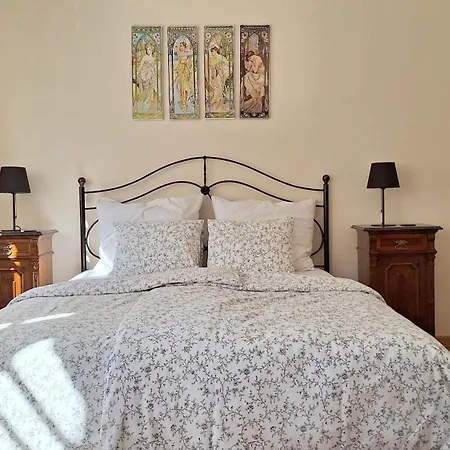 Elegant 3 At The Old Town - 70m2 - Up To 6 Sleeps Apartment *